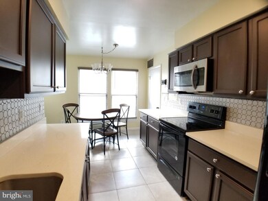 20166 Locustdale Dr, Germantown, MD 20876 - photo 7