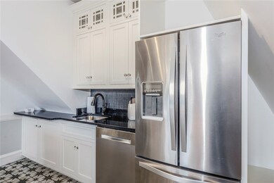 396 Gibbs Ave unit C, Newport, RI 02840 - photo 7