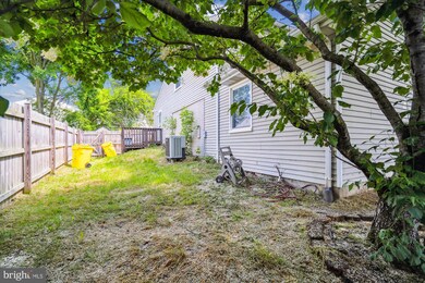 2415 Yarmouth Ln, Crofton, MD 21114 - photo 7