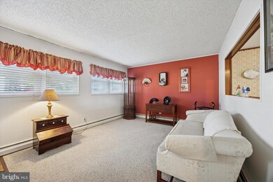 2815 Quaint St, Secane, PA 19018 - photo 4