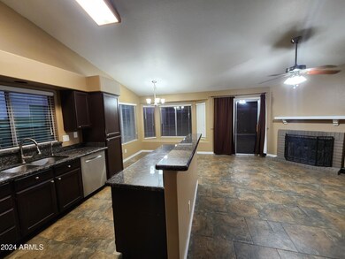 6211 E Colby St, Mesa, AZ 85205 - photo 3