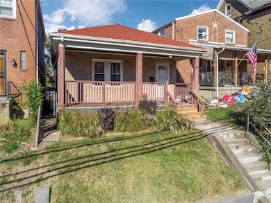 7637 Roslyn St, Pittsburgh, PA 15218 - photo 2