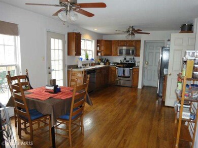 8476 Tipton Dr, Laurel, MD 20723 - photo 7