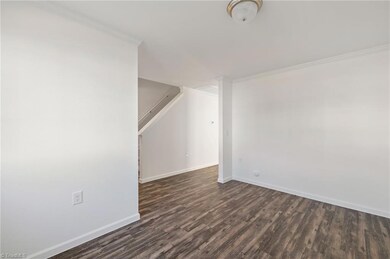 3518 Marksbury Dr, Greensboro, NC 27405 - photo 6