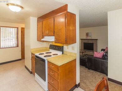 1690 Elanco Ave, Eugene, OR 97408 - photo 6