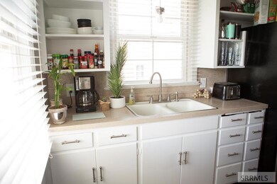 697 W 200 N, Blackfoot, ID 83221 - photo 5