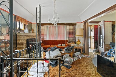 1st fl living room v2