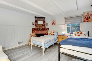 12060 Laurel Terrace Dr, Studio City, CA 91604 - photo 4