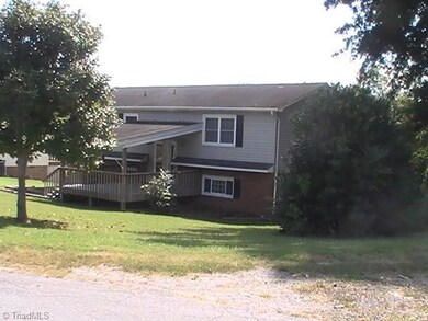 5103 Tarkington Dr, Greensboro, NC 27407 - photo 3