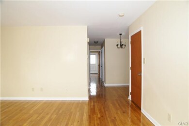 1727 Livingston St unit 3, Allentown, PA 18104 - photo 3