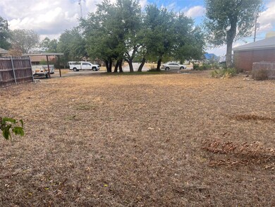 1105 Elmira St, Weatherford, TX 76086 - photo 3