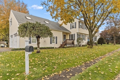 43 Flint Locke Dr, East Weymouth, MA 02189 - photo 2