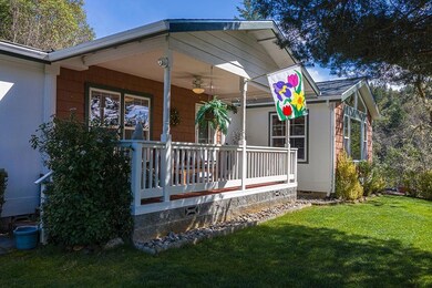 247 Hull Dr, Grants Pass, OR 97526 - photo 3