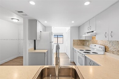 4225 SW 71st Way, Davie, FL 33314 - photo 7