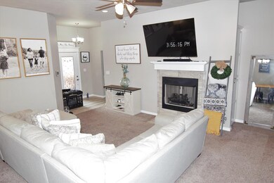 219 NW Granite Ave, Cache, OK 73527 - photo 5