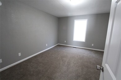 1512 Champaign Ave, Mattoon, IL 61938 - photo 5