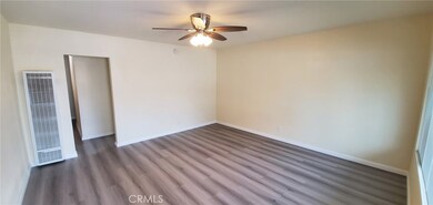 926 W Cherry St, Compton, CA 90222 - photo 3