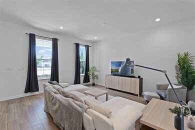 13881 Easdale Aly, Winter Garden, FL 34787 - photo 2