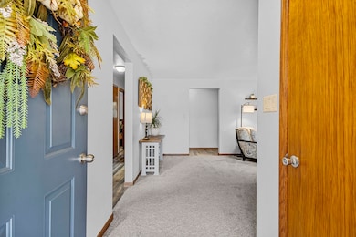 906 Silver St, de Pere, WI 54115 - photo 5