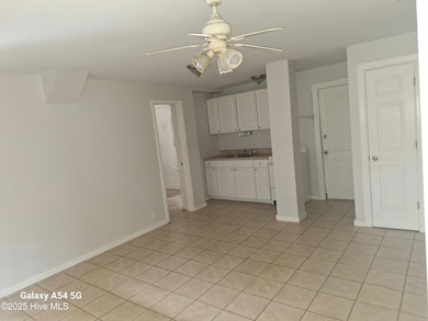 Living Room/Kitchen