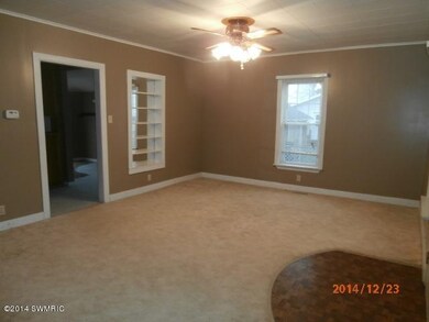 109 W Elm (5)