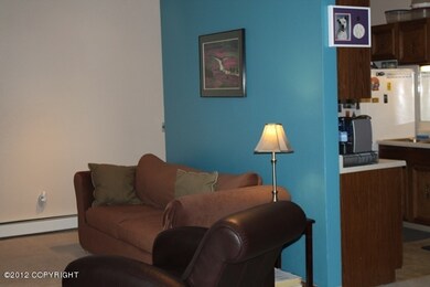 Living & Kitchen