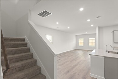 314 Bennett Loop, Angleton, TX 77515 - photo 7