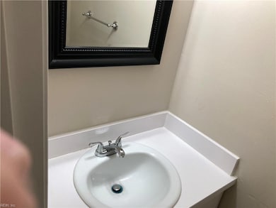 408 Savage Dr unit C, Newport News, VA 23602 - photo 7