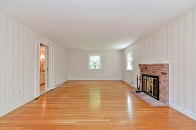 103 Stagecoach Rd, Holliston, MA 01746 - photo 6
