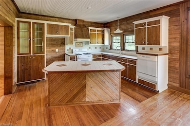 4462 Woodfern Rd, Seagrove, NC 27341 - photo 4