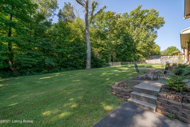 9514 Plumwood Rd, Louisville, KY 40291 - photo 2