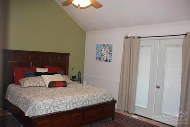 63262 Gallop Ct, Bend, OR 97701 - photo 7