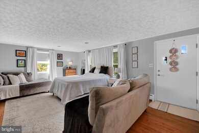 3073 Wood Dr, Manchester, MD 21102 - photo 4