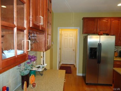 216 Bushkill Ridge Rd, Wind Gap, PA 18091 - photo 5