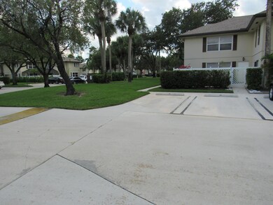 17 Bedford Ct unit C, Royal Palm Beach, FL 33411 - photo 2
