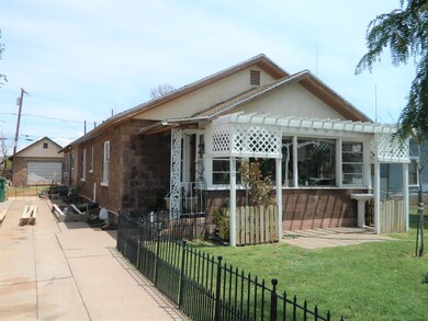 706 W Maple St, Winslow, AZ 86047 - photo 3