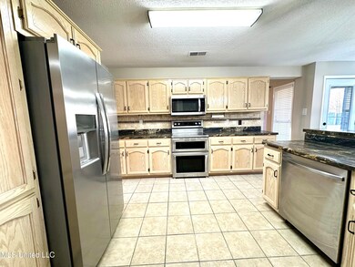 1110 Green T Blvd W, Hernando, MS 38632 - photo 6