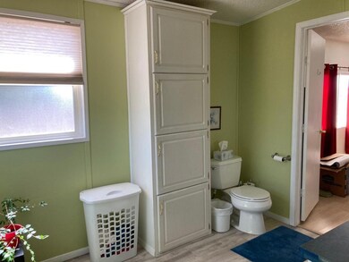 thumbnail_IMG_0008.jpg master bath mars