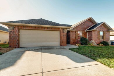 782 E Ozark Jubilee, Nixa, MO 65714 - photo 2