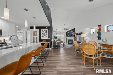 3043 Shanes Way, Bettendorf, IA 52722 - photo 5