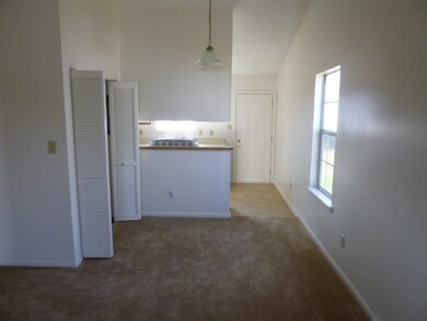 108 Creekview Dr, Jacksonville, NC 28540 - photo 4