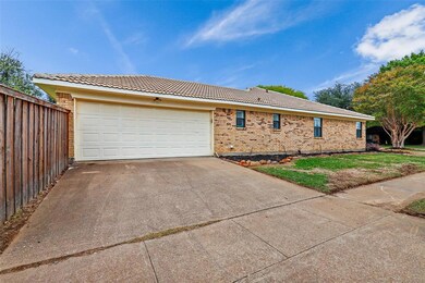 212 Stanford Dr, Bedford, TX 76021 - photo 6