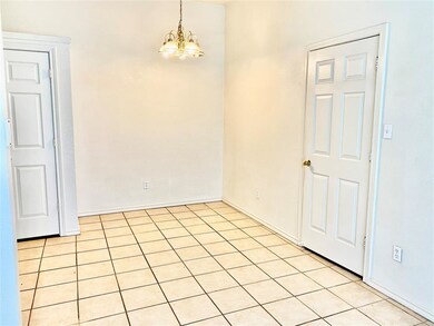 210 Joshua Blvd unit 210, Joshua, TX 76058 - photo 4