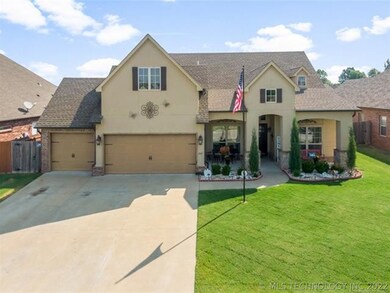 2447 S Redbud Place, Broken Arrow, OK 74012 - photo 2