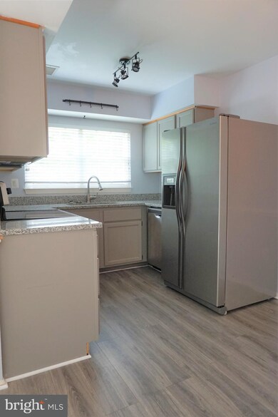 12257 Stevenson Ct, Woodbridge, VA 22192 - photo 6