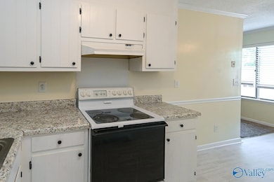 2225 Golf Rd SW unit 409, Huntsville, AL 35802 - photo 4