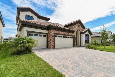 11239 Rustic Timber Loop, Zephyrhills, FL 33545 - photo 3