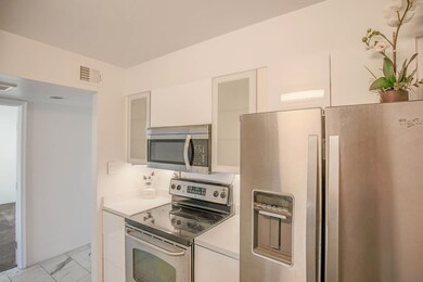 The Maya Condo X-32