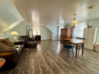 176 Pocono Rd unit 2, Brookfield, CT 06804 - photo 2