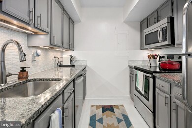 The Charleston unit 816, Arlington, VA 22201 - photo 5